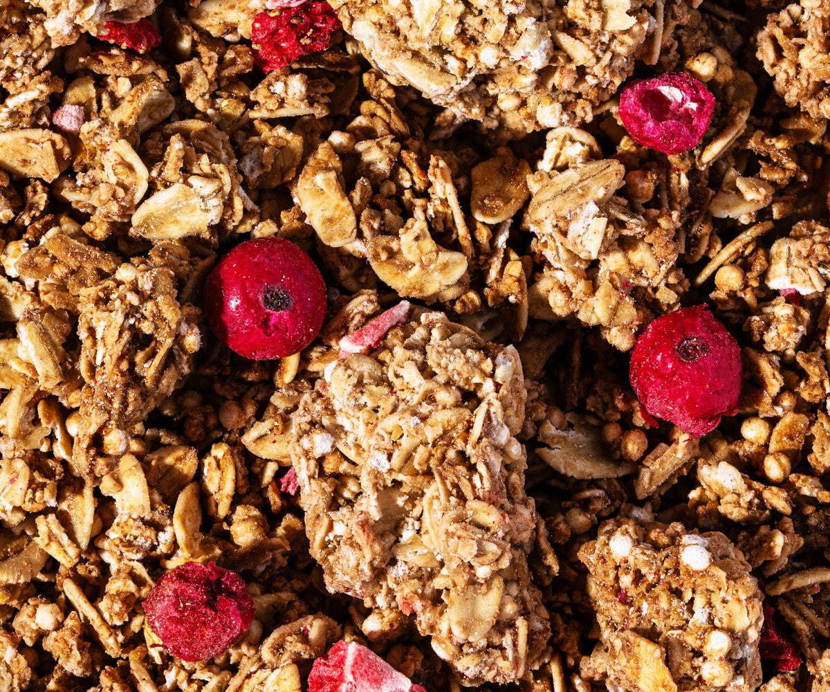 3Bears x Sarah Harrison Red Berries Granola 325g VE8
